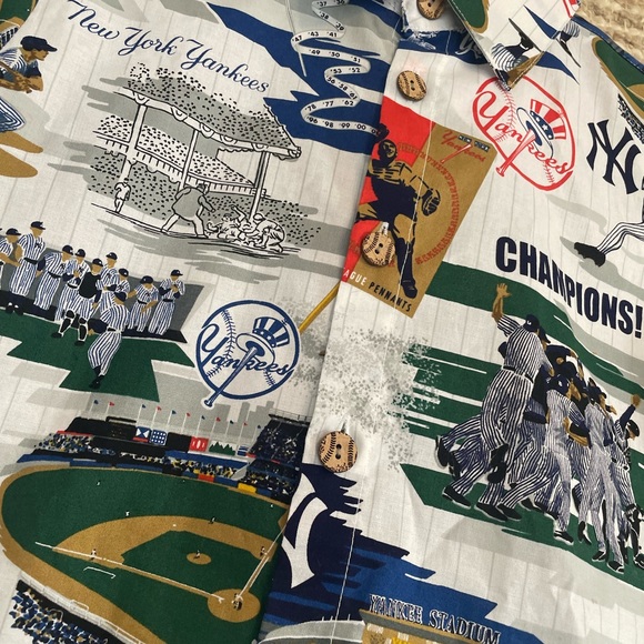 Yankees 100% Cotton Kids Button Down T-shirt - Picture 3 of 6